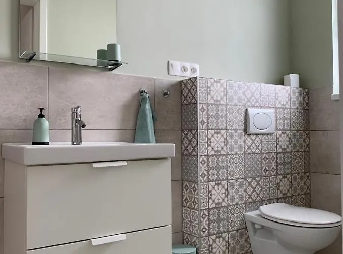 Otthon A Balatonon Vendeghaz 凯斯特海伊