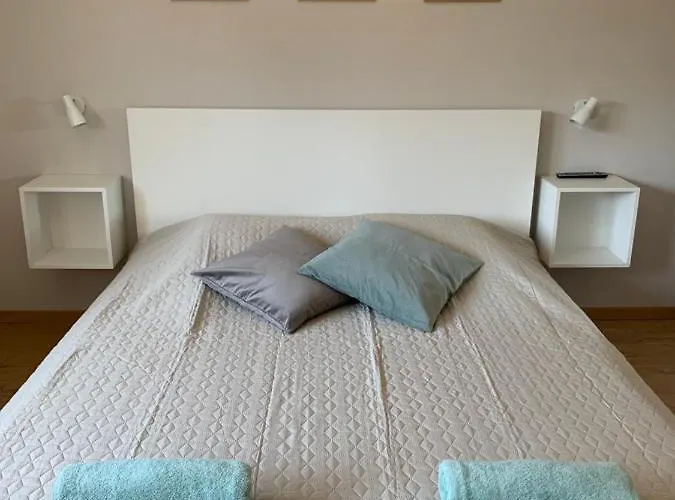 度假居 Otthon A Balatonon Vendeghaz